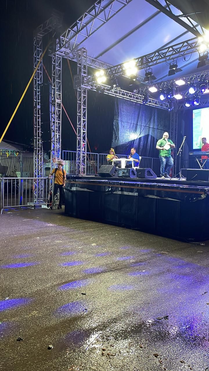 Palco · torres e iluminação — Forrozão da Anchieta 2026